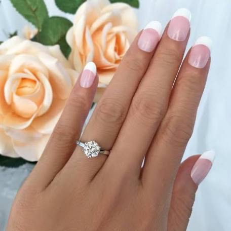 How to make your engagement ring look larger than life